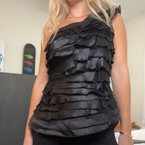 Vintage Rock and Republic one shoulder ruffled top